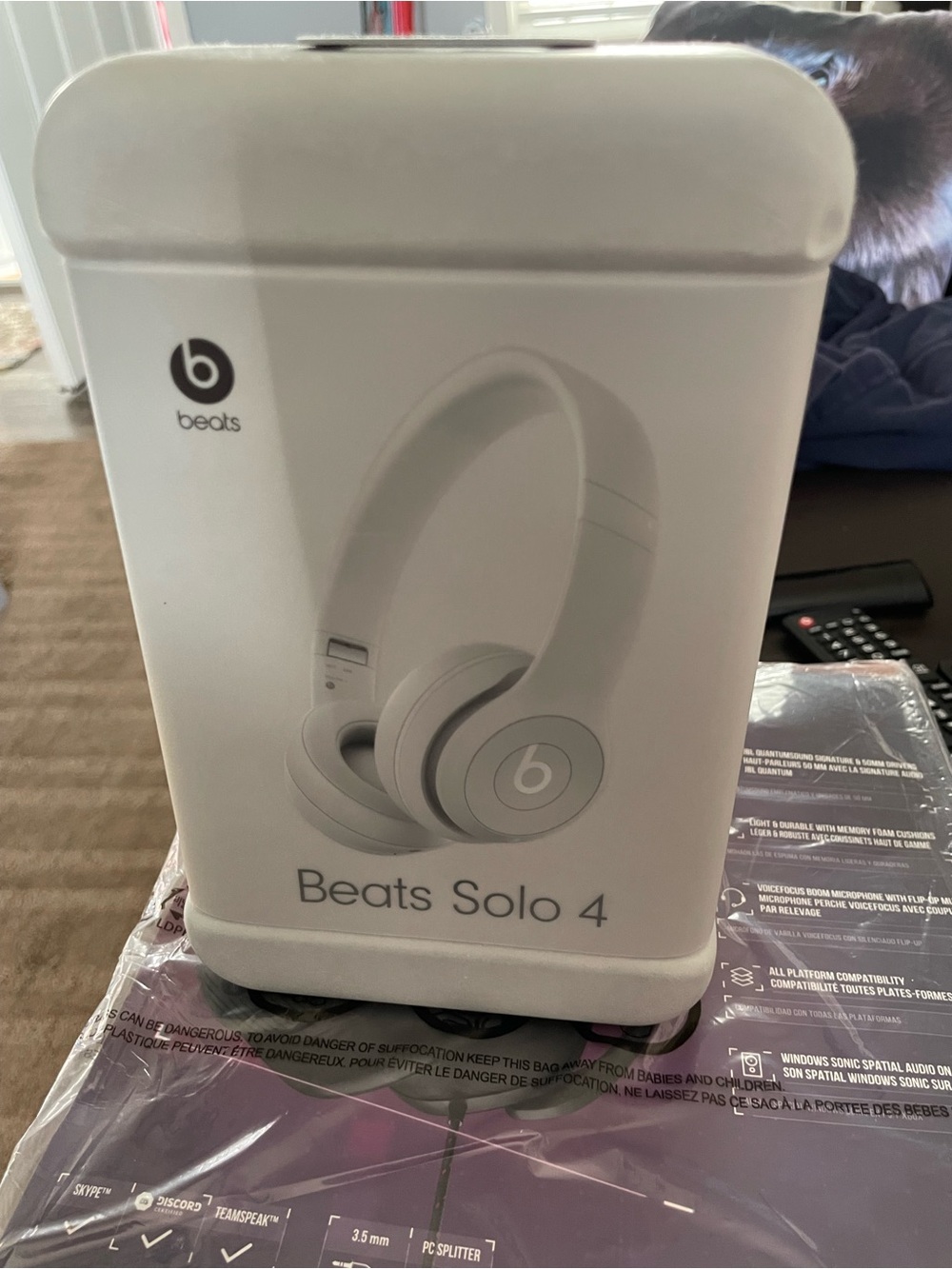 Beats by Dre Solo 4 Headphones - White